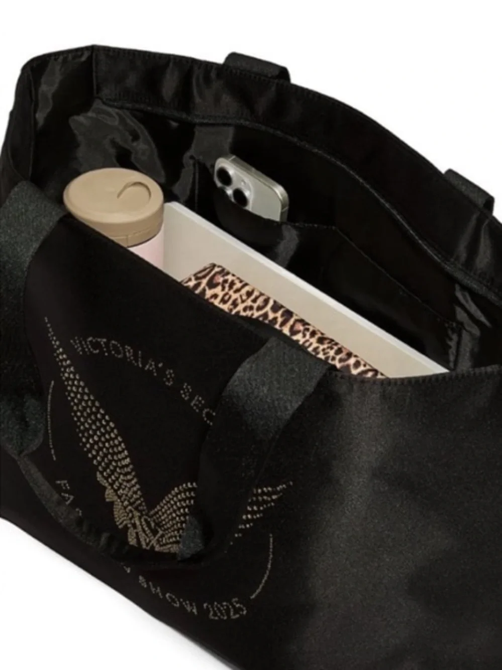 Victoria's Secret Fashion Show Tote with lotion - Picture 8 of 8
